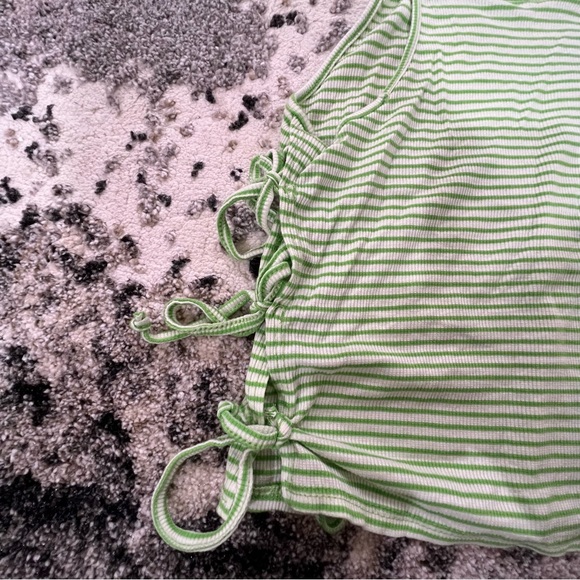 Top - Picture 4 of 4